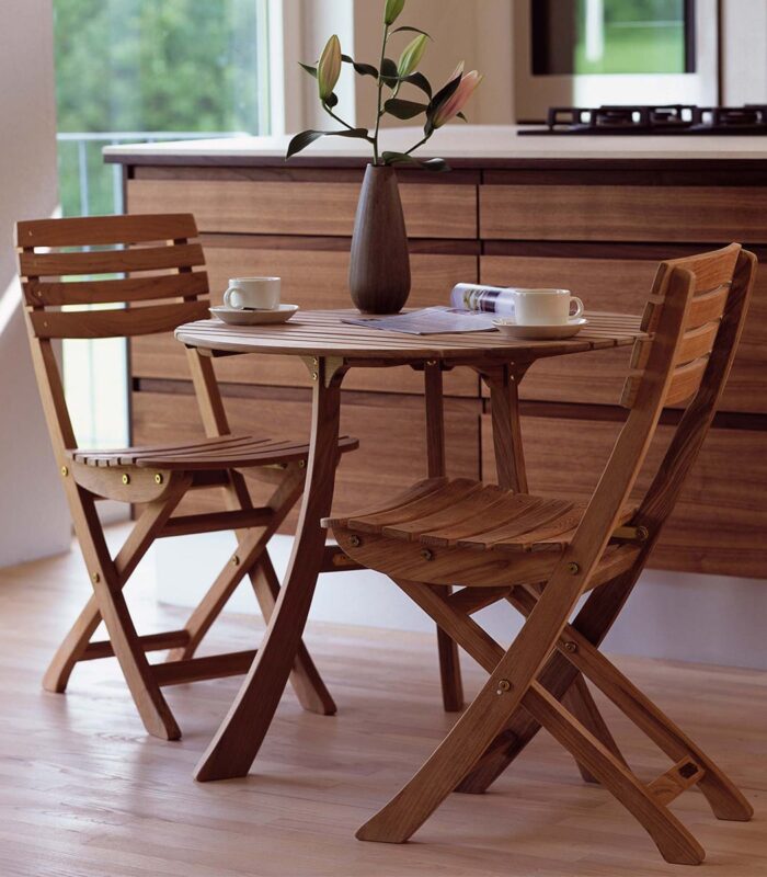 Classic wooden chair - imagine 4